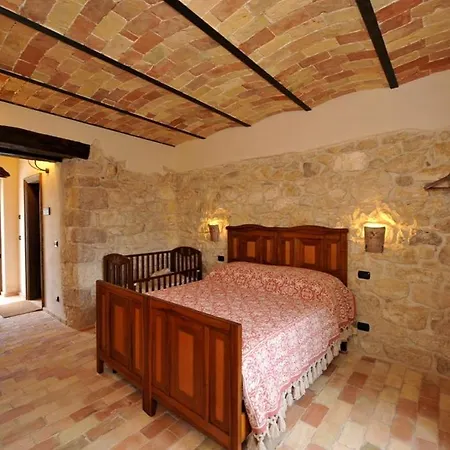 Borgo San Martino مزرعة للإقامة