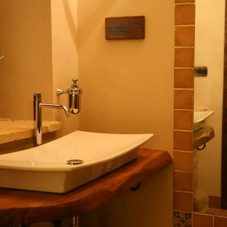 Borgo San Martino مزرعة للإقامة