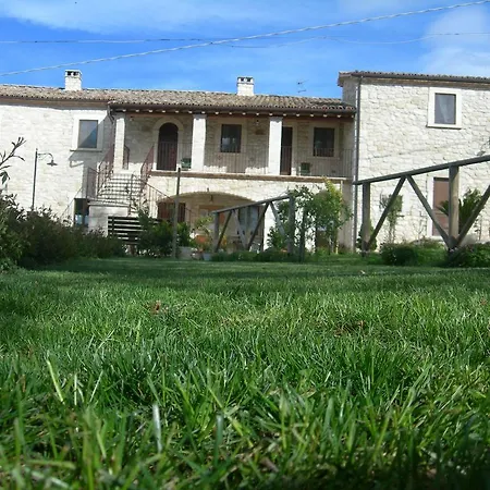 Borgo San Martino مزرعة للإقامة Abbateggio